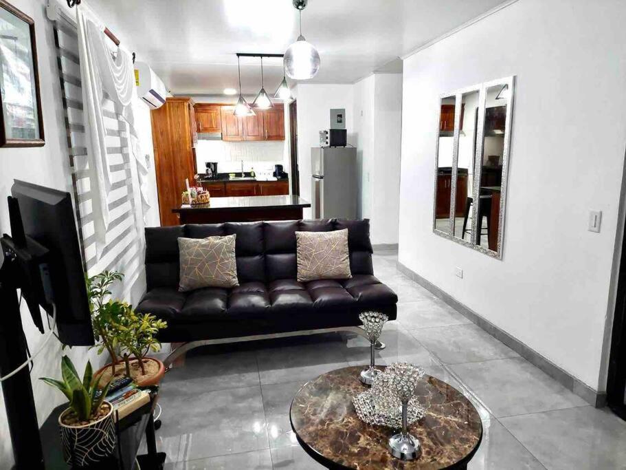 Airport Sjo Residence - Edward & Familia Inn Rio Segundo Bagian luar foto