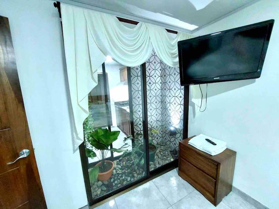 Airport Sjo Residence - Edward & Familia Inn Rio Segundo Bagian luar foto