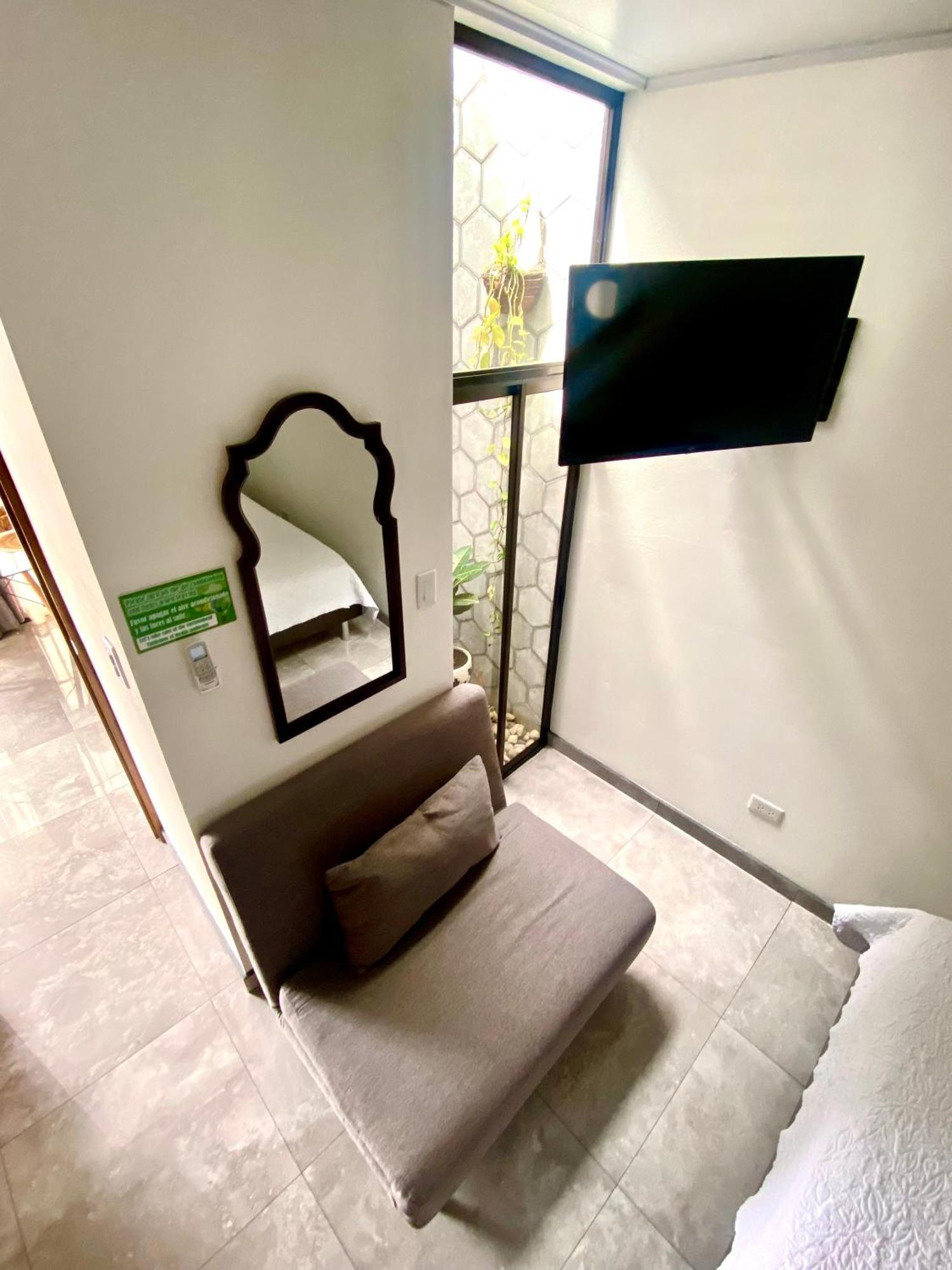 Airport Sjo Residence - Edward & Familia Inn Rio Segundo Bagian luar foto