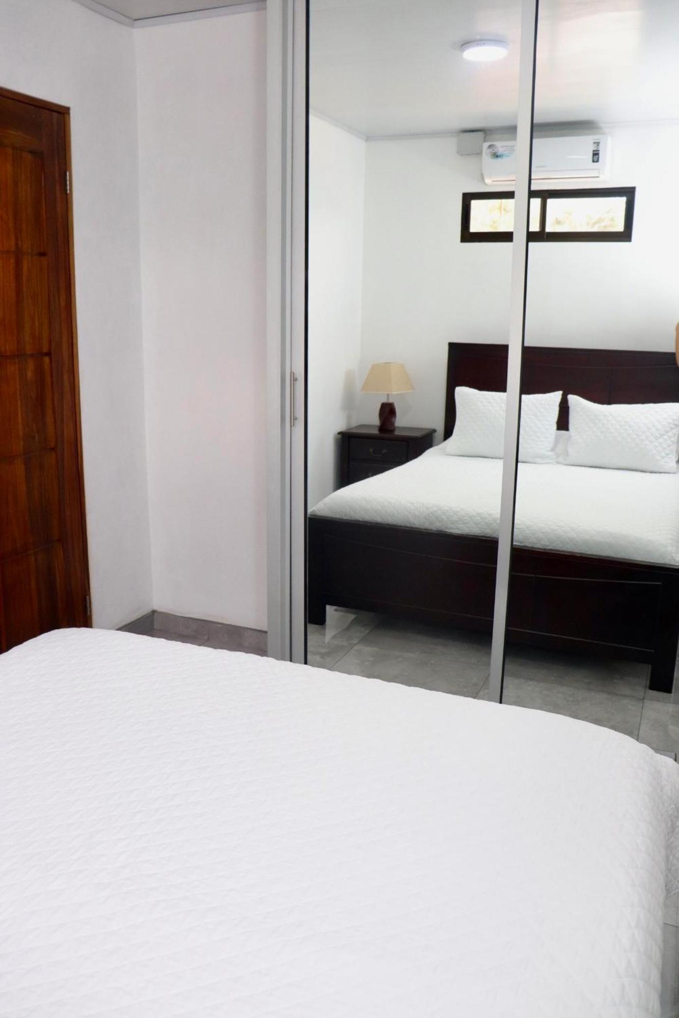 Airport Sjo Residence - Edward & Familia Inn Rio Segundo Bagian luar foto