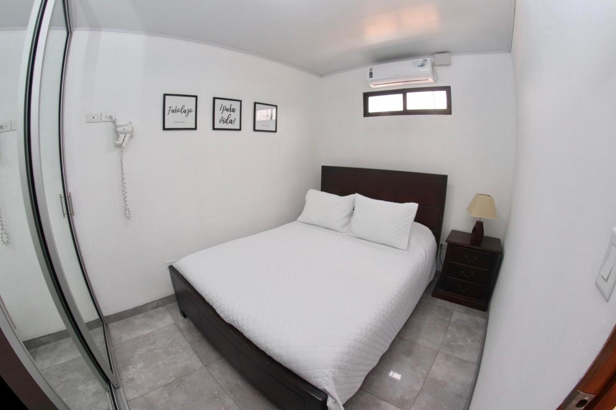 Airport Sjo Residence - Edward & Familia Inn Rio Segundo Bagian luar foto